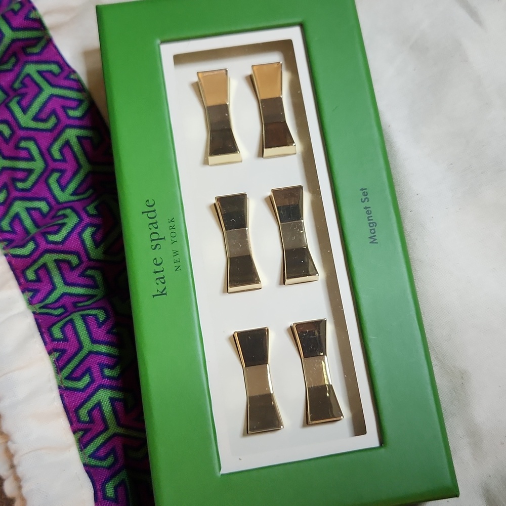 NWT Kate Spade New York Bow Lovely Magnets